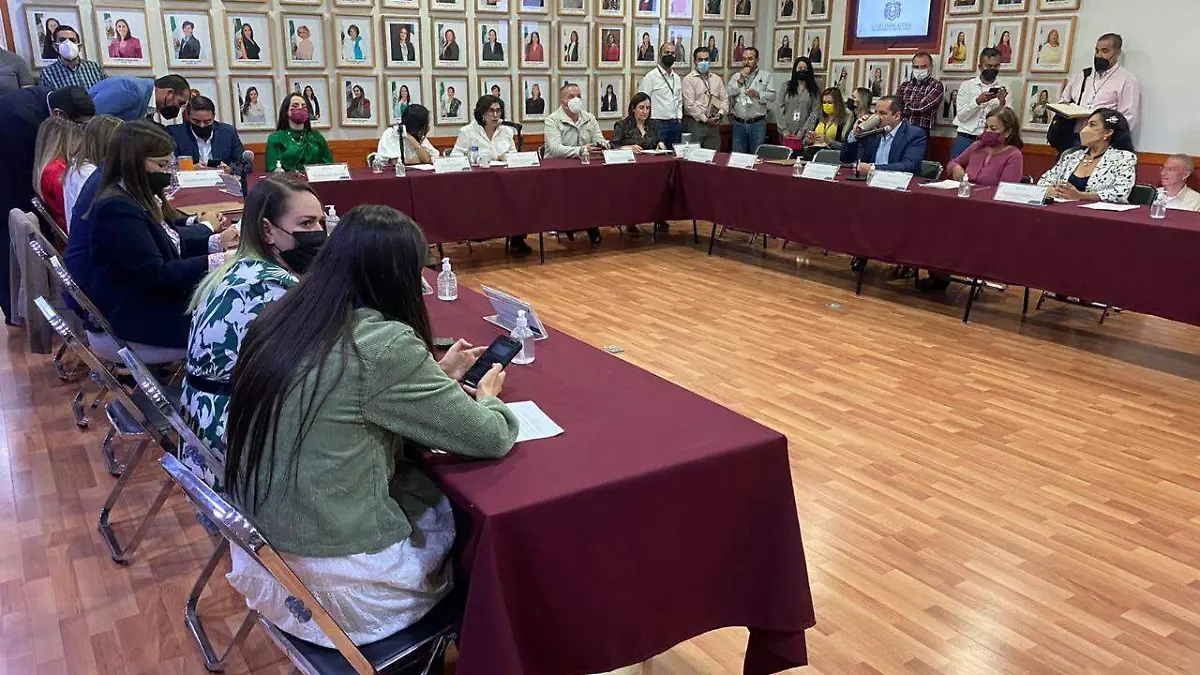 Avanza en comisiones del Congreso de Jalisco matrimonio igualitario